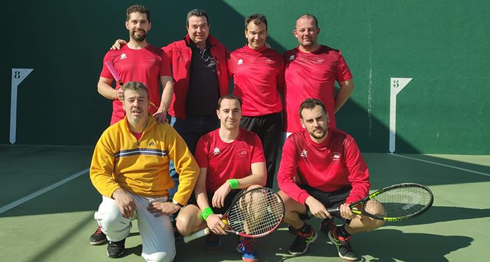 Azuqueca Manacalor consigue la victoria frente al líder Diocesano Central Óptica en la liga provincial de frontenis de Guadalajara