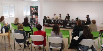 Cabanillas celebra las «letras de mujer» con un emotivo acto en la Biblioteca León Gil