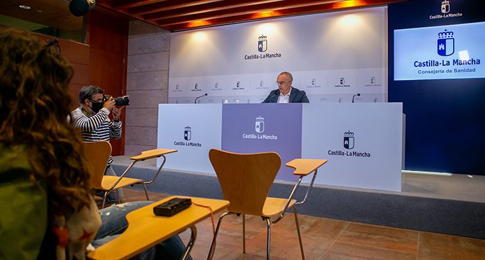 Castilla-La Mancha solicitará la aprobación de la administración de una dosis adicional de la vacuna contra el COVID-19 a todos los mayores de 65 años