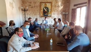 CCOO y UGT, JCCM, Diputación y Ayuntamiento de Iniesta comienzan a diseñar planes de futuro tras la inminente marcha de Florette