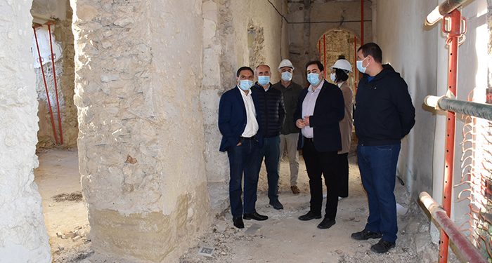 Chana asegura que las hospederías de Huete y Uña estarán terminadas a finales del 2022 y “serán un revulsivo para la Alcarria y la Serranía” 1 Chana asegura que las hospederías de Huete y Uña estarán terminadas a finales del 2022 y “serán un revulsivo para la Alcarria y la Serranía”