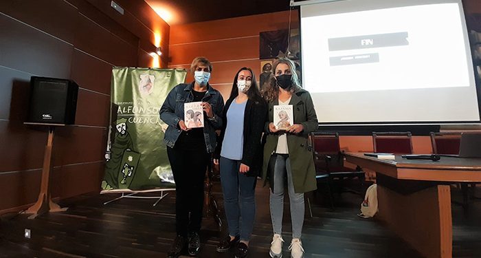 El Ayuntamiento de Cuenca celebra el Día de las Escritoras con un encuentro con la autora conquense Sofía Parra