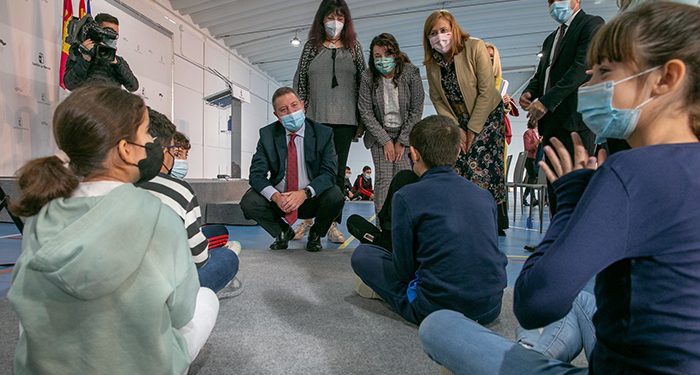El CEIP ‘Fray Luis de León’ de Belmonte estrena gimnasio y la Junta aprovecha para recalcar su apuesta por su mantenimiento en las zonas rurales