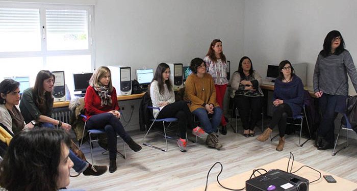 El Centro de la Mujer de Cabanillas y la Asociación La Campiña lanzan un curso de «nuevas tecnologías con perspectiva de género» 1 El Centro de la Mujer de Cabanillas y la Asociación La Campiña lanzan un curso de «nuevas tecnologías con perspectiva de género»