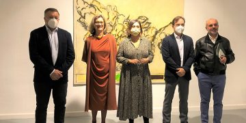 El Gobierno regional destaca que las 60 piezas de la muestra ‘Alberto Corazón. El cazador furtivo’ apuntalan “la memoria creativa del artista”