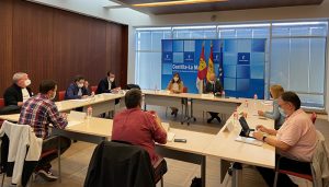 El Gobierno regional y los representantes de los trabajadores de la Mesa Sectorial inician el proceso de negociación para la recuperación de la carrera profesional en el SESCAM