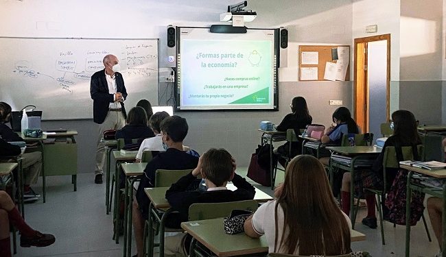 Eurocaja Rural ofrece charlas formativas con motivo del 'Día de la Educación Financiera'