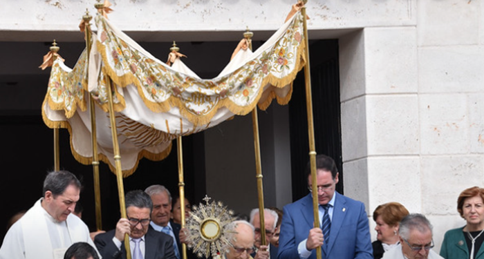 Fuentelespino de Haro recrea su tradicional Fiesta del Día del Señor 1 Fuentelespino de Haro recrea su tradicional Fiesta del Día del Señor