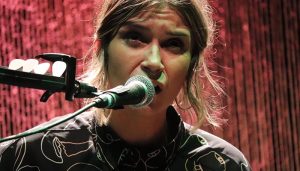 Impactante actuación de Carmen Boza en una nueva entrega de las «Noches Acústicas» de Cabanillas