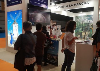 La Agrupación de Hostelería y Turismo de Cuenca promociona a los establecimientos de la provincia en Expovacaciones de Bilbao