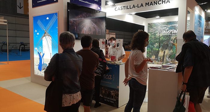 La Agrupación de Hostelería y Turismo de Cuenca promociona a los establecimientos de la provincia en Expovacaciones de Bilbao