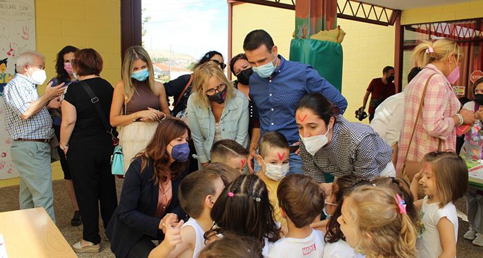 La Junta subraya la educación y el trabajo en las aulas como la gran herramienta para generar un futuro mejor