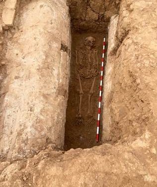 Las obras en el nuevo campus de la Universidad de Alcalá en Guadalajara ponen al descubierto un cementerio tardomedieval y restos de la antigua muralla andalusí de la ciudad 1 las obras en el nuevo campus de la universidad de alcala en guadalajara ponen al descubierto un cementerio tardomedieval y restos de la antigua muralla andalusi de la ciudad 1