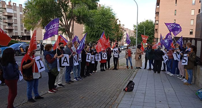 Las trabajadoras de residencias privadas de mayores intensifican la presión sobre sus empresas para exigir un convenio digno 1 Las trabajadoras de residencias privadas de mayores intensifican la presión sobre sus empresas para exigir un convenio digno