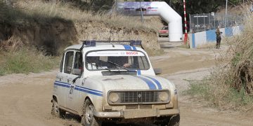 Los 120 coches clásicos participantes en la II Iberian Classic Raid harán una prueba especial en el circuito de Alcolea del Pinar