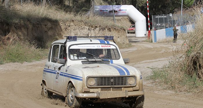 Los 120 coches clásicos participantes en la II Iberian Classic Raid harán una prueba especial en el circuito de Alcolea del Pinar 1 Los 120 coches clásicos participantes en la II Iberian Classic Raid harán una prueba especial en el circuito de Alcolea del Pinar