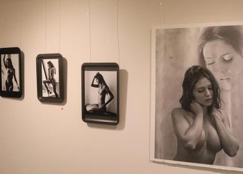 Los desnudos de Bastida inundan la Casa de la Cultura de Cabanillas