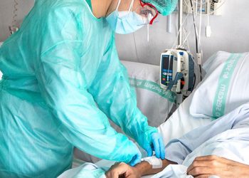 Lunes 18 de octubre: El fin de semana deja 41 nuevos contagios en Cuenca y 33 en Guadalajara que aumenta los pacientes en la UCI