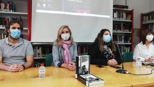 Marta Robles habla sobre prostitución, trata de blancas y racismo en su encuentro con lectoras en Mota del Cuervo