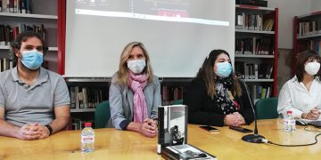 Marta Robles habla sobre prostitución, trata de blancas y racismo en su encuentro con lectoras en Mota del Cuervo