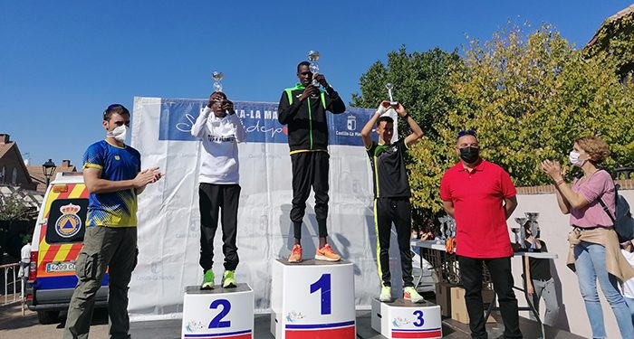 Más de 700 atletas convierten el I Cross Nacional y Popular Villanueva de la Torre en una gran fiesta del atletismo