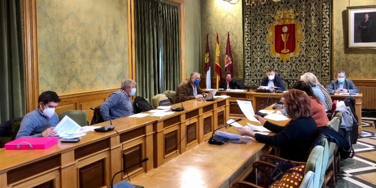 Un total de 32 de las propuestas presentadas a los Presupuestos Participativos de Cuenca son viables técnica y económicamente 1 Un total de 32 de las propuestas presentadas a los Presupuestos Participativos de Cuenca son viables técnica y económicamente