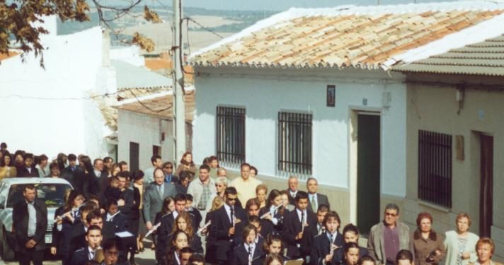 27 de octubre de 2001. Así celebró Fuentelespino de Haro «El Corpus»