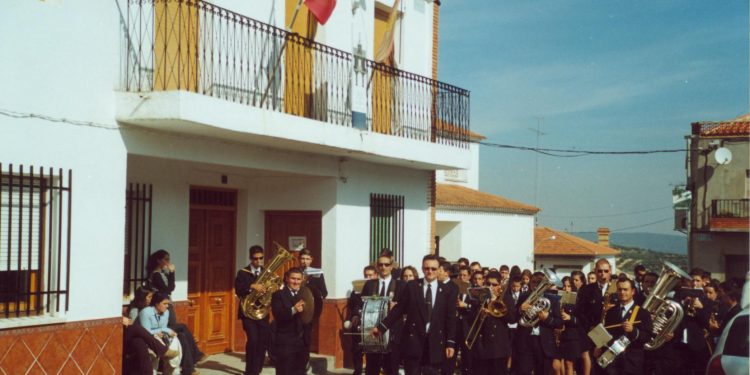 27 de octubre de 2001. Así celebró Fuentelespino de Haro «El Corpus»