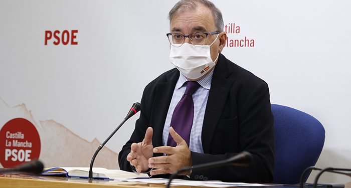 Mora destaca las nuevas ayudas a autónomos y pymes y vuelve a echar en falta el apoyo del PP