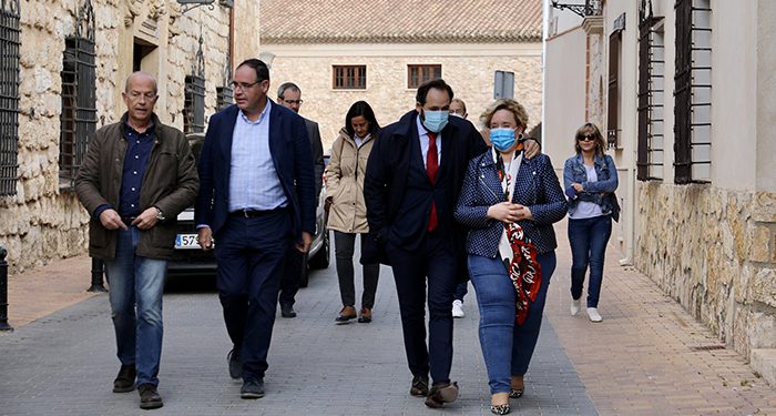 Núñez adelanta que el PP llevará a los Presupuestos regionales medidas para mejorar las condiciones de empleabilidad de las empresas del mundo rural