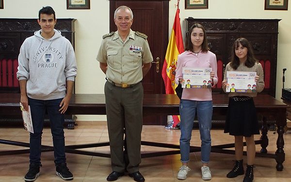 Ana Rodríguez Heras, del IESO Harévolar de Alovera, gana la VIII Edición del Concurso “Carta a un Militar Español en Guadalajara