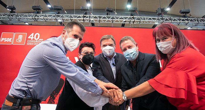 Page “Hay que pagar lo que valen los servicios públicos viva donde viva la gente”