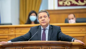 Page lamenta que frente a la estabilidad institucional que ofrece su Ejecutivo, el PP apueste por gobernar con otros “en coalición”