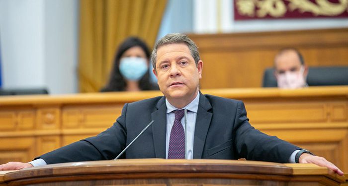 Page lamenta que frente a la estabilidad institucional que ofrece su Ejecutivo, el PP apueste por gobernar con otros “en coalición”