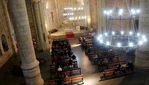 Pareja celebra el Día de la Hispanidad