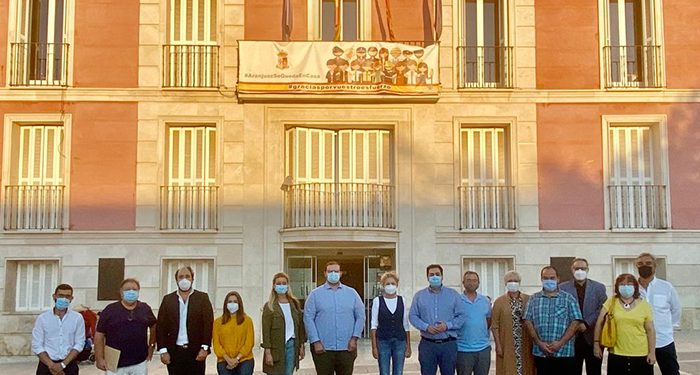 Pueblos con el Tren agradece el apoyo del ayuntamiento de Aranjuez en la lucha por la defensa del ferrocarril 1 Pueblos con el Tren agradece el apoyo del ayuntamiento de Aranjuez en la lucha por la defensa del ferrocarril