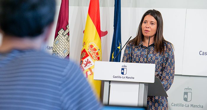 El Gobierno regional firma el convenio con la Administración General del Estado para destinar 32 millones de euros a la protección del Sistema de Dependencia