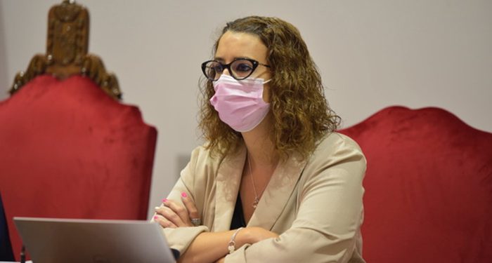 Simón denuncia que el PP trata de tumbar los proyectos de esta ciudad "a toda costa, como el doble sentido en el Eje Cultural” 1 Sara Simón