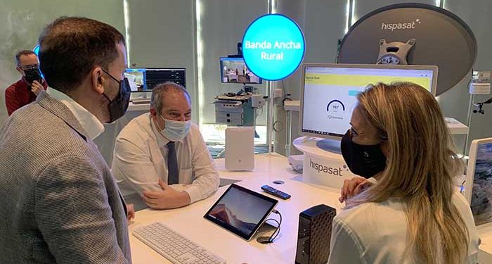 Sigüenza e HISPASAT estudian las posibilidades que puede aportarle al medio rural la conectividad con banda ancha vía satélite 1 Sigüenza e HISPASAT estudian las posibilidades que puede aportarle al medio rural la conectividad con banda ancha vía satélite