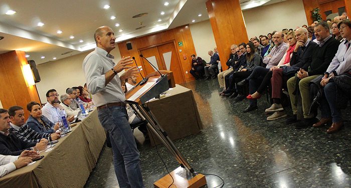 Una veintena de personas conforman la delegación conquense para el 40 Congreso Federal del PSOE