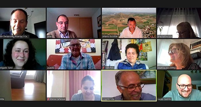 ADAC aprueba una nueva convocatoria de ayudas LEADER dotada con casi 600.000 euros para que los municipios instalen sistemas de energía limpia