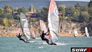 Alocén se convierte en la capital de del windsurf y slalom