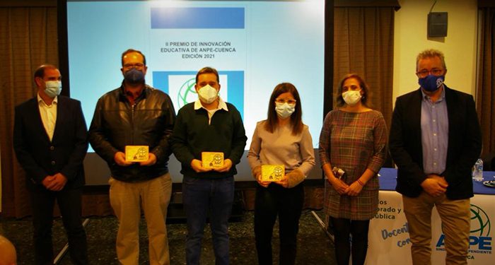 ANPE Cuenca premia la innovación, la difusión de la educación a través de los medios y homenajea a los maestros 1 ANPE Cuenca premia la innovación, la difusión de la educación a través de los medios y homenajea a los maestros