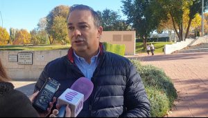 Carnicero propone coherencia y coordinación en el modelo de gestión que Rojo quiere implantar en los aparcamientos de la ciudad