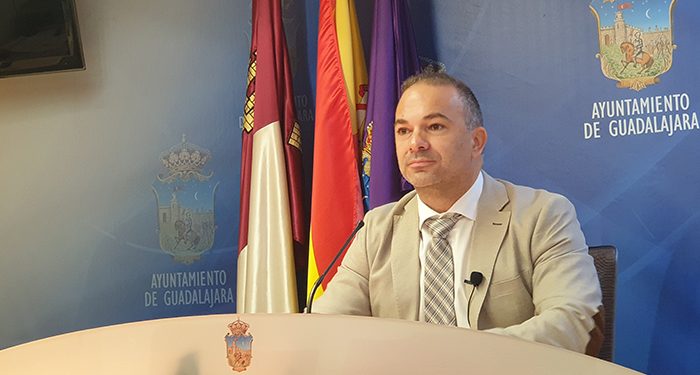 Carnicero propone no subir el impuesto de la plusvalía y bonificarlo en las herencias