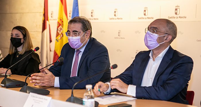 Castilla-La Mancha apuesta por la transparencia y el rigor en la comunicación en materia de Salud Pública 1 Castilla-La Mancha apuesta por la transparencia y el rigor en la comunicación en materia de Salud Pública