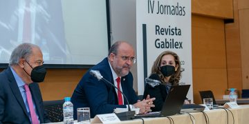 Castilla-La Mancha habilitará un canal de alertas para que sus empleados y empleadas públicos puedan denunciar casos de abuso o corrupción en la Administración