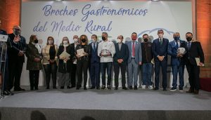 Castilla-La Mancha premia el esfuerzo de quienes impulsan la gastronomía desde el medio rural dando a conocer los productos de excelencia