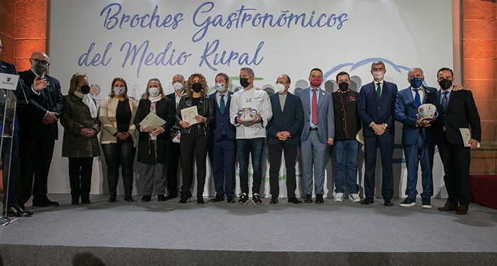 Castilla-La Mancha premia el esfuerzo de quienes impulsan la gastronomía desde el medio rural dando a conocer los productos de excelencia