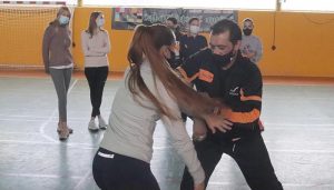 Cerca de 70 mujeres de Cabanillas se forman en técnicas de autoprotección gracias al Ayuntamiento